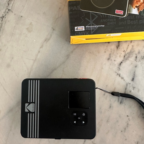 Kodak 100 Shot Camera - Picture 2 of 2